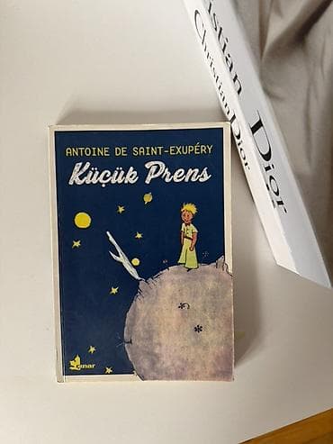 bedii kitab: Məhsul: “Küçük Prens” – Antoine de Saint-Exupéry Nəşriyyat: Çınar — 1