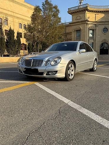 disk 18: Mercedes-Benz E-Class: 3.2 l | 2005 il Sedan — 3