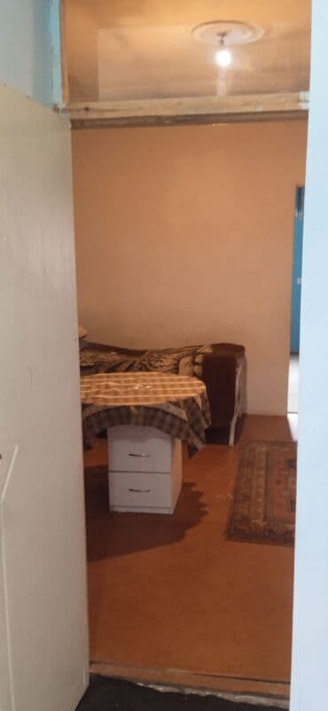 zirede satilan evler: 3 otaqlı, 68 kv. m, Kredit yoxdur, Orta təmir — 7