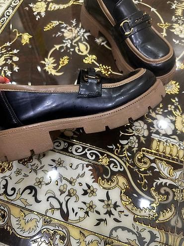 qadin ayaqabisi: 130 manata alinib temiz kojadir ayaqqabi coxdur deye satilir — 5