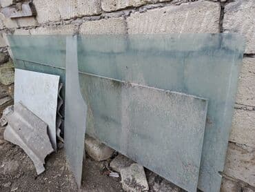 lövhə satışı: Salma.möhkəm qalın 1lik şüşələrdi,istiyən olsa ölçülərinə baxarıq.Şüşə — 1