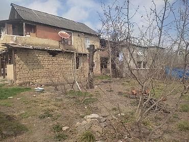 qubada satiliq evler: 10 sot var Qusar plosadi terefde mirzeveliev qucede senedler var 6.4 — 4