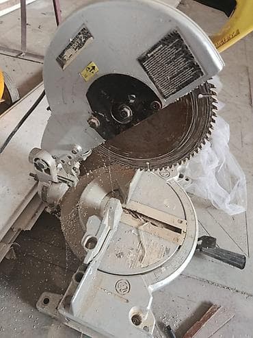 Yaylı kəsim üçün stasionar bucaq mişarı - Geniş kəsim masası və bucaq