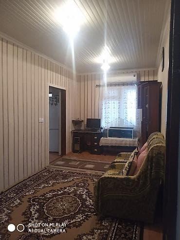 15 yaş iş: 4 otaqlı, 4 kv. m, Orta təmir — 5