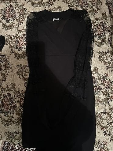 sattlar: 1 ci don 38 razmer beli aciq detaylidir 25-e satilir . Axirinci don L — 3