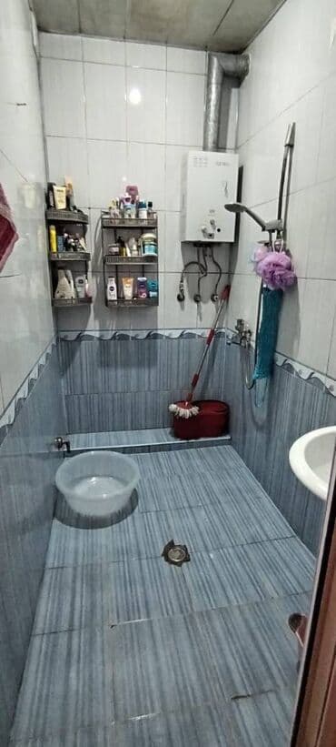 ipotekada olan evlerin satisi: Bakı, 3 otaqlı, Köhnə tikili, m. Əhmədli, 80 kv. m — 11