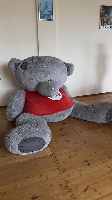 Böyük plyuş ayı oyuncaq 300 cm - Rəng: boz - Üzərində qırmızı “LOVE”