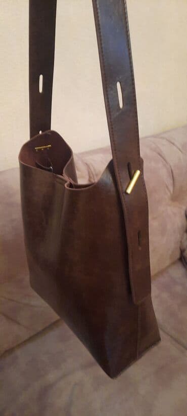 dəri kişi cantaları: Qəhvəyi NO NAME canta. Dərisi cox yumşaq və icində balaca cantası da — 1