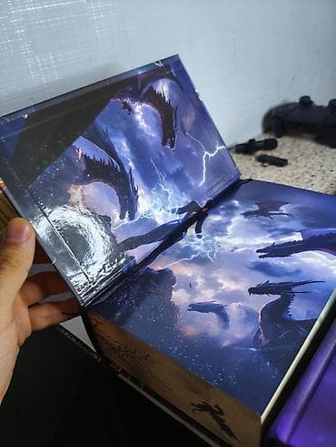 pullar: Əla vəziyyətdə 2 kitab satılır. Rebecca Yarros - Dördüncü Kanat — 5