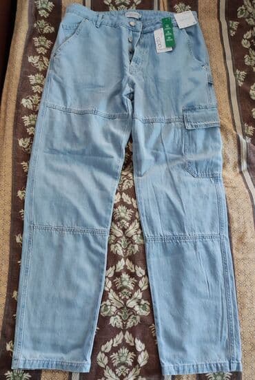 cins gödəkçə: • Təzədir • • Bakıda Defacto mağazasında qiyməti 70 manatdır. • — 1