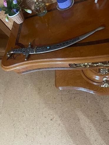 Dekorativ şərq üslublu qılınc və qın dəsti - Əyri bıçaqlı, klassik — 2