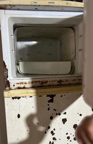 2 qapılı Nord Soyuducu Satılır, rəng - Ağ