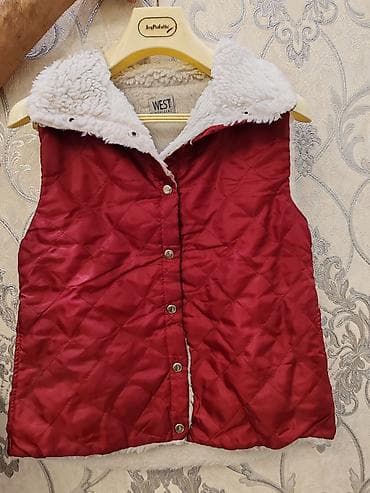 Qadın ayaqqabıları: Zərif işləməli quilted üst geyimləri – qızılı detallar ilə. Her biri — 5