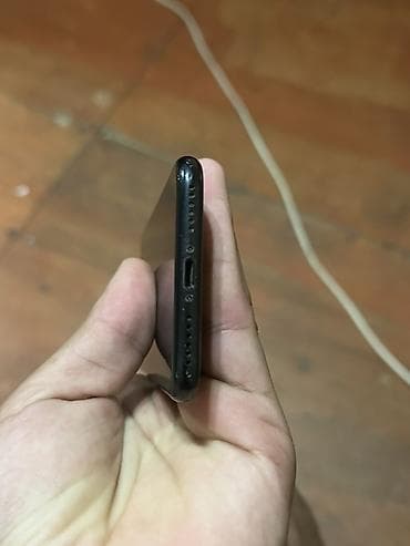 hdd case: IPhone SE 2020, 128 GB, Qara, Barmaq izi — 4