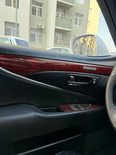 hybrid avtomobillər qiymətləri: Lexus LS: 4.6 l | 2009 il Sedan — 13
