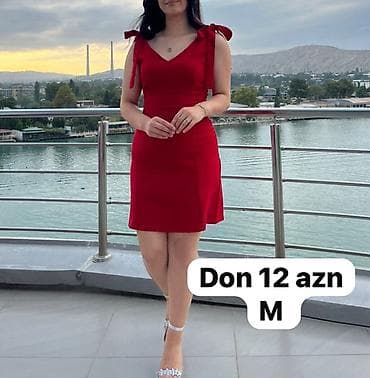 kombinezon satisi: Qadın geyimləri – ölçü M - Ağ zolaqlı iki hissəli dəst: düyməli — 5