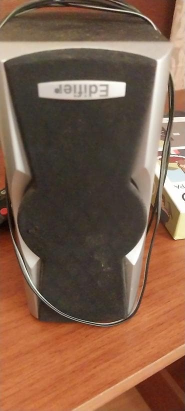 Kompüter ehtiyyat hissələri: 1 MONİTOR,1 SİSİTEM BLOK,2 KALONKA,1 KLAVİYATURA.HAMİSİ BİR YERDE CEMİ — 6