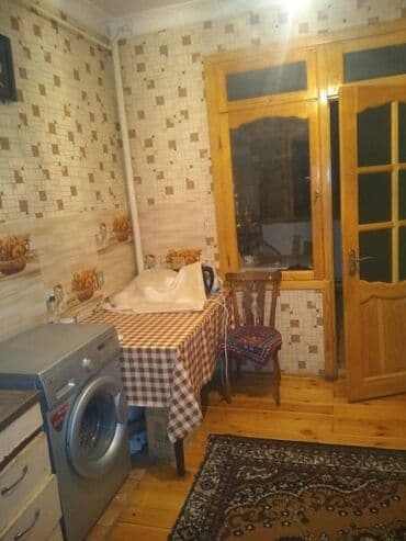 sumqayıtda 1 otaqlı evlərin qiyməti: Bakı, 3 otaqlı, Köhnə tikili, 80 kv. m — 10
