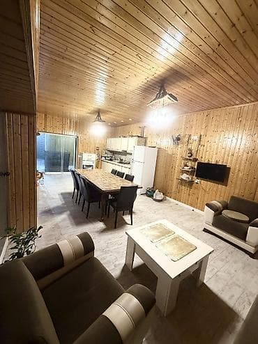 Недвижимость: Novxanı qəsəbəsində yerləşən ümumi 11 sot ərazidə yerləşən bağ evi — 6