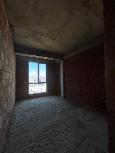 nerimanovda obyekt satilir: 4 otaqlı, Yeni tikili, 220 kv. m — 2