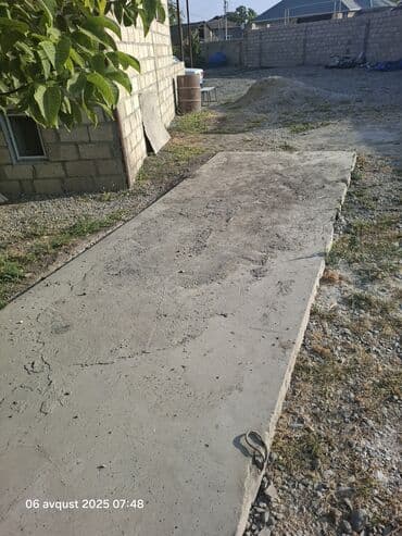 plitələr: Rus betonu ilə hazırlanmış piltə içi armatur ilə doludur — 1