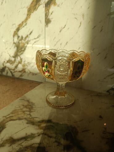 luminark qablar: Şüşə/qədim üslubda dekorativ qabaq – ayaqlı meyvə və ya konfet vazası — 1