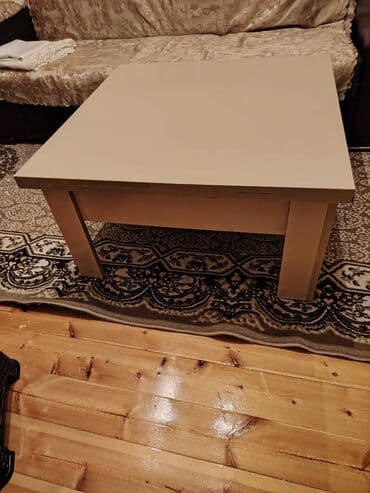 Комплекты столов и стульев: Журнальный стол, Б/у — 2