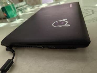 HP: Lenovo noutbuk Xüsusiyyətlər: - Prosessor: Intel Pentium B950, 2.10 — 4