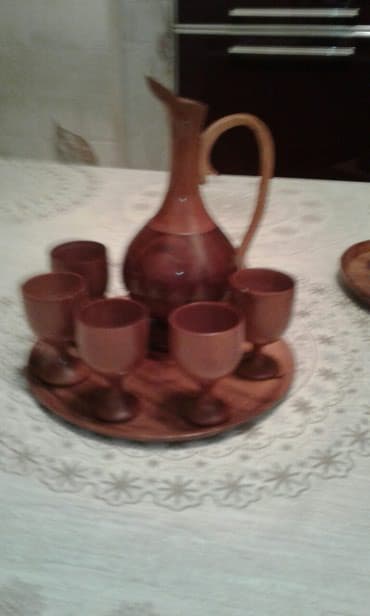 продам бутылки стеклянные: Кувшины, графины — 1