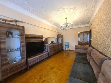 xacmazda satilan evler: Bakı, 3 otaqlı, Köhnə tikili, m. Qara Qarayev, 72 kv. m — 2