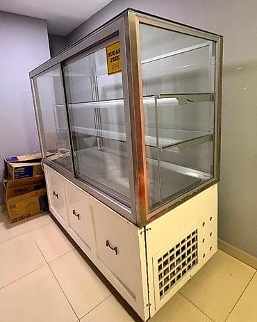 499₼ şirniyyat vitrin soyuducusu təcili satılır ölçü boyukdu
Yasamal — 1