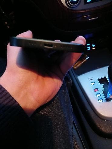 TV və video: IPhone 13, Mavi — 4