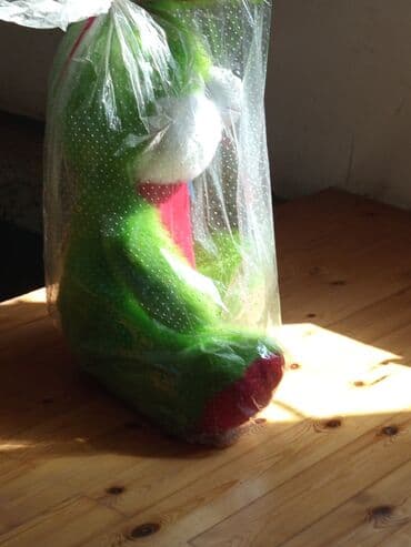 toxunma jaketler: Böyük ölçülü plyuş ayıcık - Rənglər: yaşıl və qırmızı, ağ yanaqlarla — 1