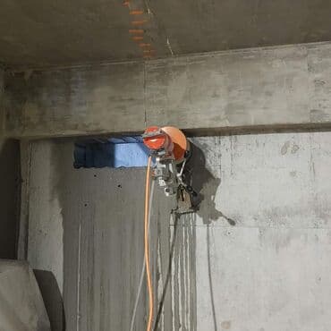 pencere qapi: Beton deşmə beton kəsmə kesimi boru yerlerinin acilmasi — 22