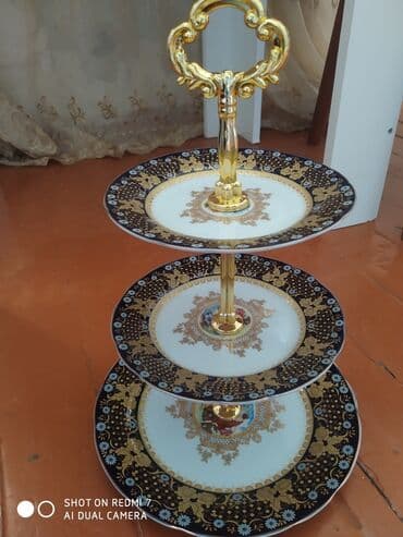 qızıl qabı: Tort və şiriniyyat qabı, rəng - Qara, Keramika, Azərbaycan — 1