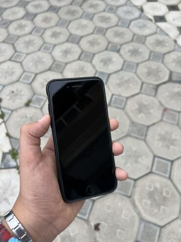 iphone 8 plus islenmis: IPhone 7, 32 GB, Qara, Barmaq izi — 3