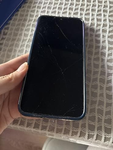 Redmi smartfon 9C - Model: Redmi (seriya arxa qapaqda göstərilir) -