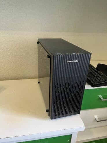 Kompüter ehtiyyat hissələri: Komputer monitor ve aksesuarlar satillir 7 ay di almisam cox az — 2