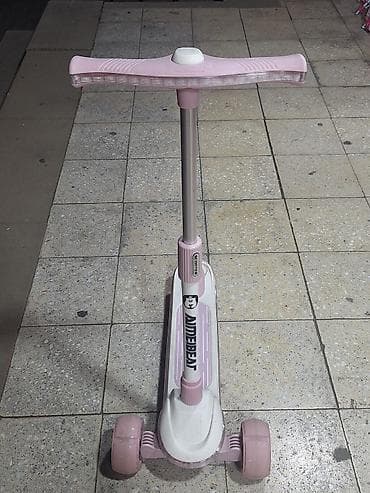 hover bohart: Uşaq skuterı – LED işıqlı, 3 təkərli işıqlı,musiqili - Rəng: açıq — 5