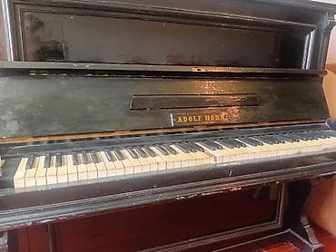 instrumenti: Antik piano. Islek veziyyetdedir. Kokletmek lazumdir. Alman aletidir — 1