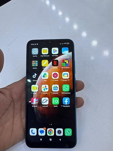 maxfone max 9: Xiaomi Mi 9, 32 GB, rəng - Göy, 
 İki sim kartlı — 1