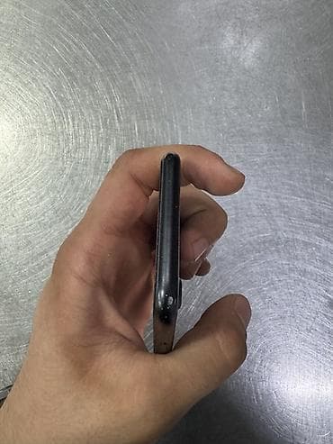 IPhone 7, 128 GB, Qara, Barmaq izi — 6