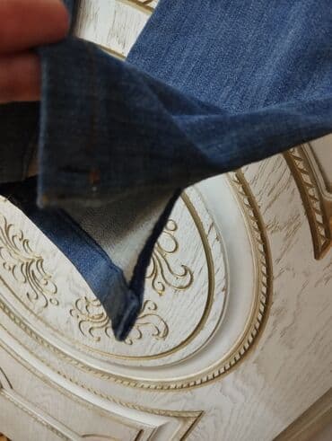 oyuncaq pultlu masin: Cins şalvar 36 S razmer dartılan material — 3