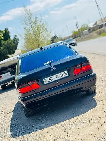 бампер для мерседес 124: Mercedes-Benz 240: 2.4 л | 1998 г. Седан — 1