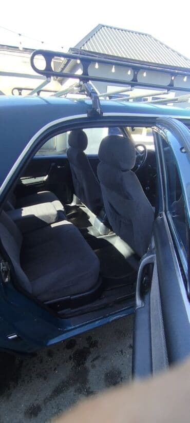 qadınlar ucun maşınlar: QAZ 3110 Volga: 2.3 l | 1999 il Sedan — 6