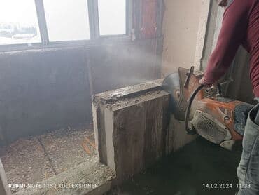 icare avtomobil qalmaq serti ile: Səssiz tozsuz səliqəli kəsim. Beton katlavan monolit kubik — 24