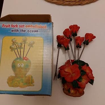 Fiqur, rəng - Qırmızı