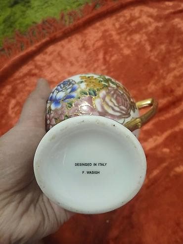 Bir vaza, Farfor lalafo.az -da Bir vaza, Farfor