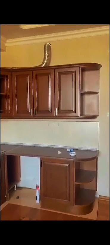 ikinci el stul stol: Mətbəx mebeli dəsti və tualet masası Mətbəx dəsti: - Klassik üslubda — 3