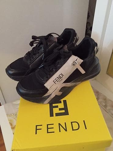 krosofka: Fendi qadın ayaqqabısı geyilib - Model: Fendi Roma sneaker - Rəng — 1